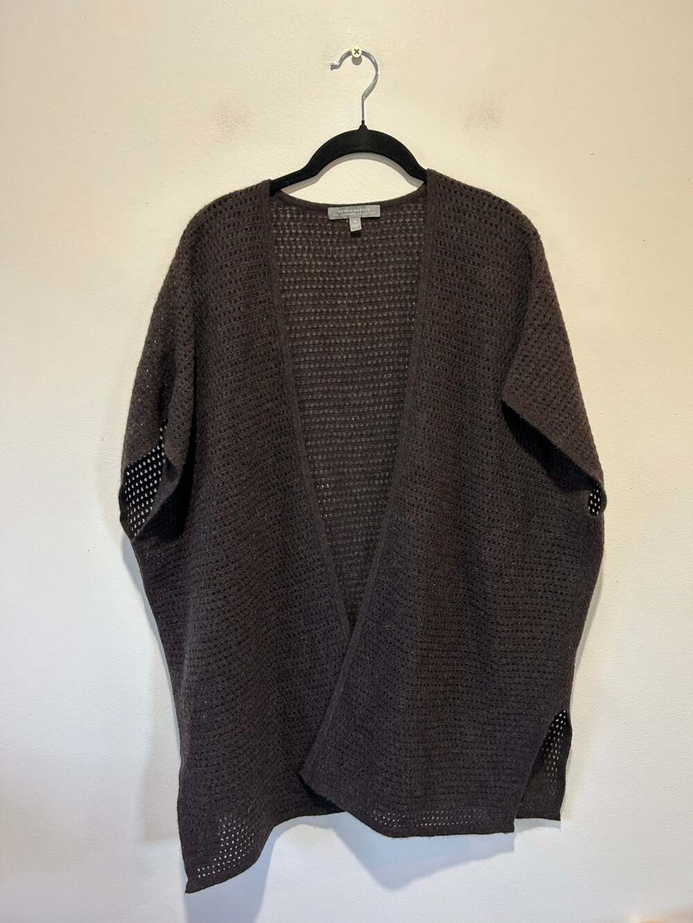 Neiman Marcus chocolate brown cashmere cardigan size M short sleeve open front